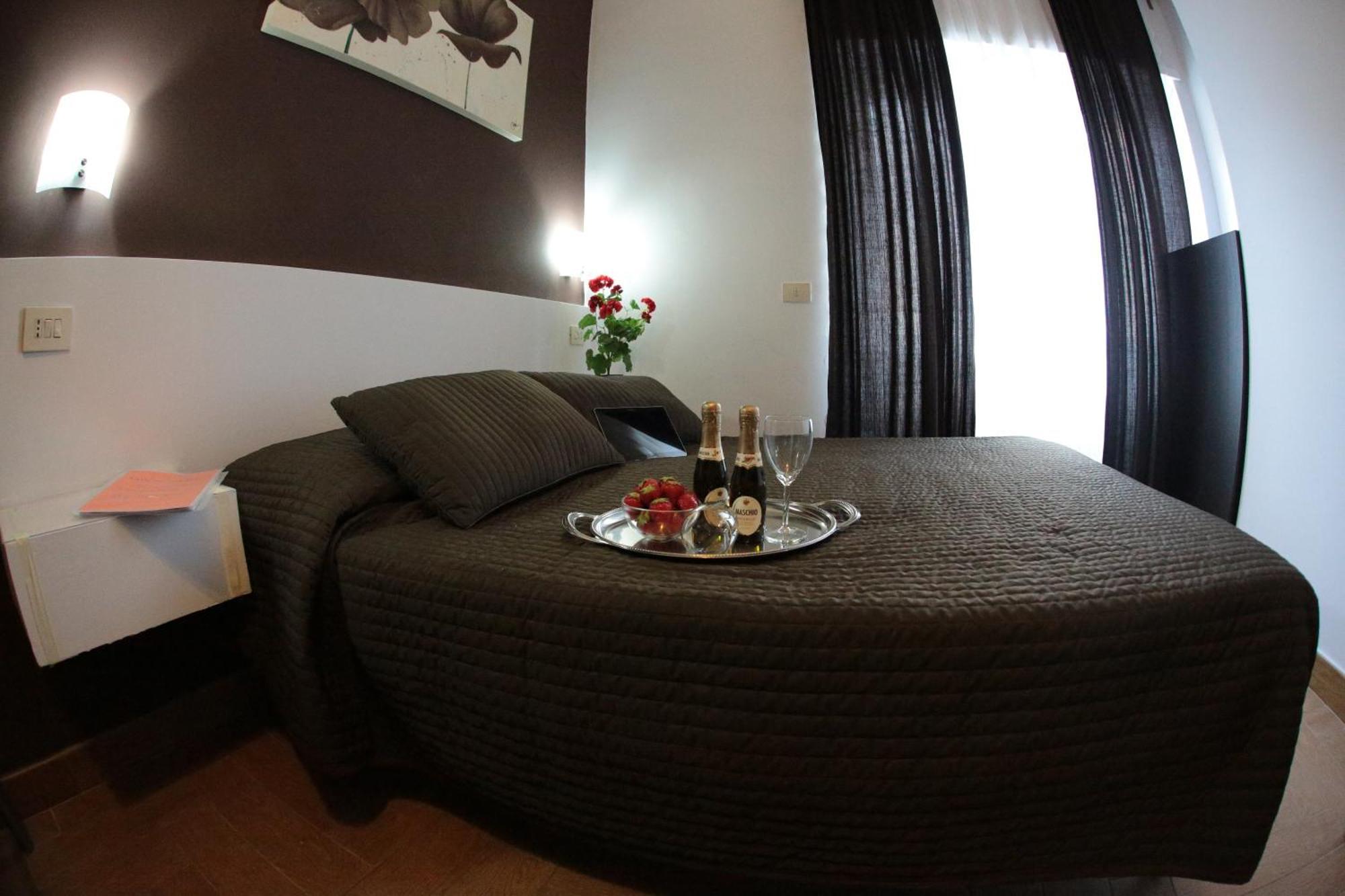 Residence Morena Roma Esterno foto